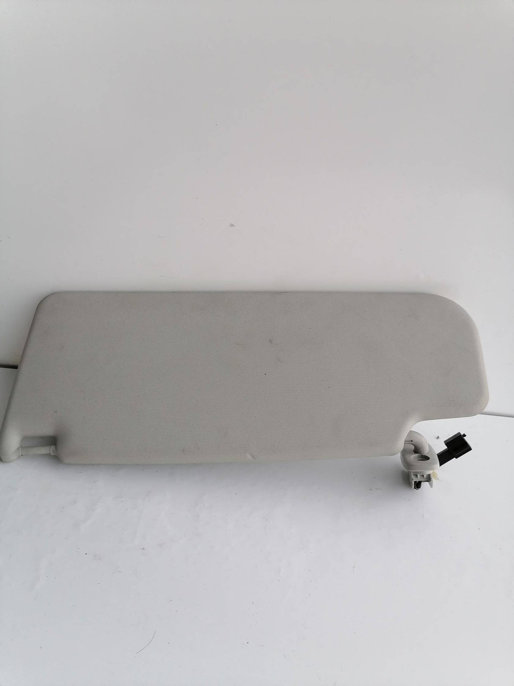 Aletta parasole parabrezza dx.